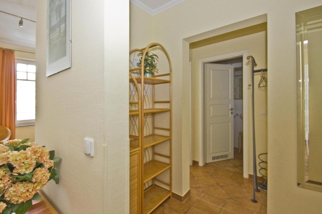 Villa Laetitia Fewo 16 - Strandnah, Balkon ビンツ エクステリア 写真
